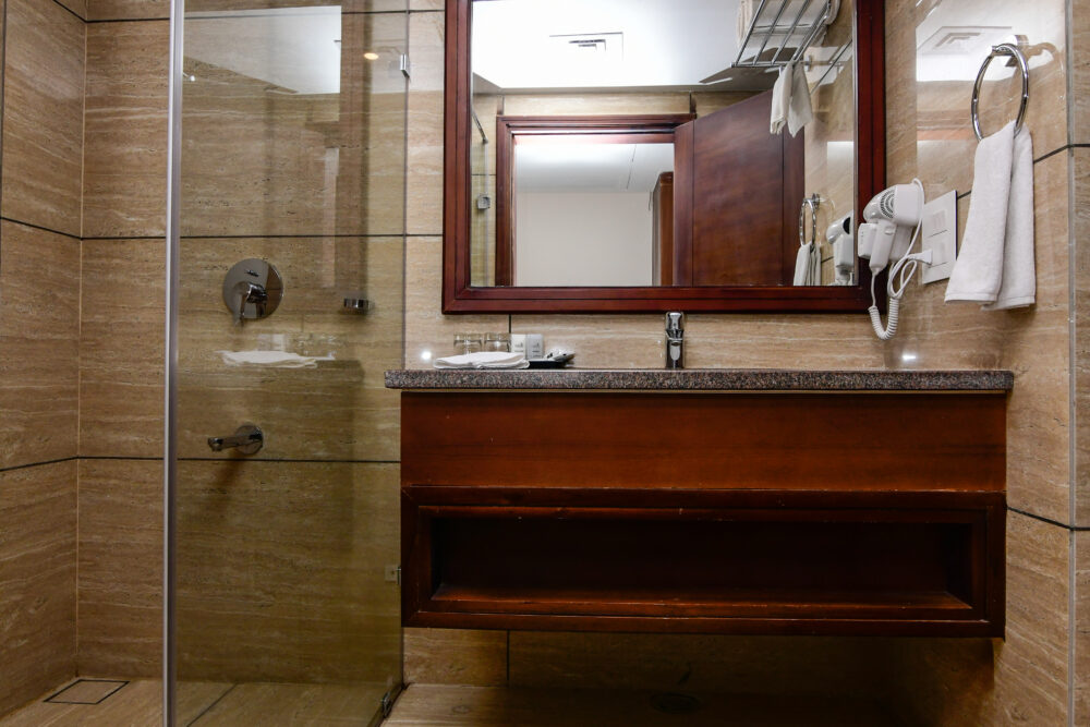 Lightbox-27.jpg-1000x667