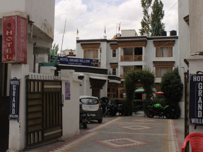 Untitled 2 hotel grand willow